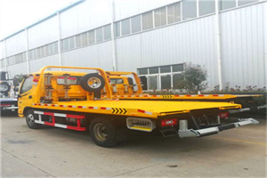 泉山附近拖车救援搭电